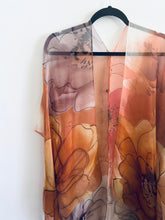 Load image into Gallery viewer, Tan and Mauve Floral Sheer Kimono
