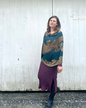 Load image into Gallery viewer, Teal and Gold Reversible Paisley Pashmina Draped Shawl