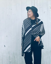 Load image into Gallery viewer, Reversible Black and White Cashmere Feel Draped Shawl