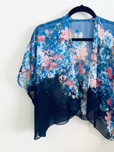 Load image into Gallery viewer, Two Tone Blue Sheer Floral Cropped Kimono