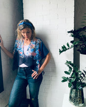 Load image into Gallery viewer, Two Tone Blue Sheer Floral Cropped Kimono