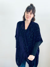Load image into Gallery viewer, Purple Zebra Velvet Burnout Kimono
