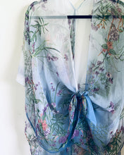 Load image into Gallery viewer, Ombré Blue Floral Sheer Kimono