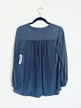 Load image into Gallery viewer, Joie blue patterned silk blouse- Small
