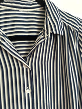 Load image into Gallery viewer, Navy and White stripe vintage button up blouse- Medium/Large
