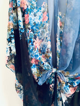 Load image into Gallery viewer, Two Tone Blue Floral Sheer Kimono

