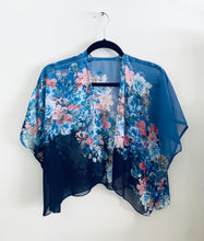 Load image into Gallery viewer, Two Tone Blue Sheer Floral Cropped Kimono
